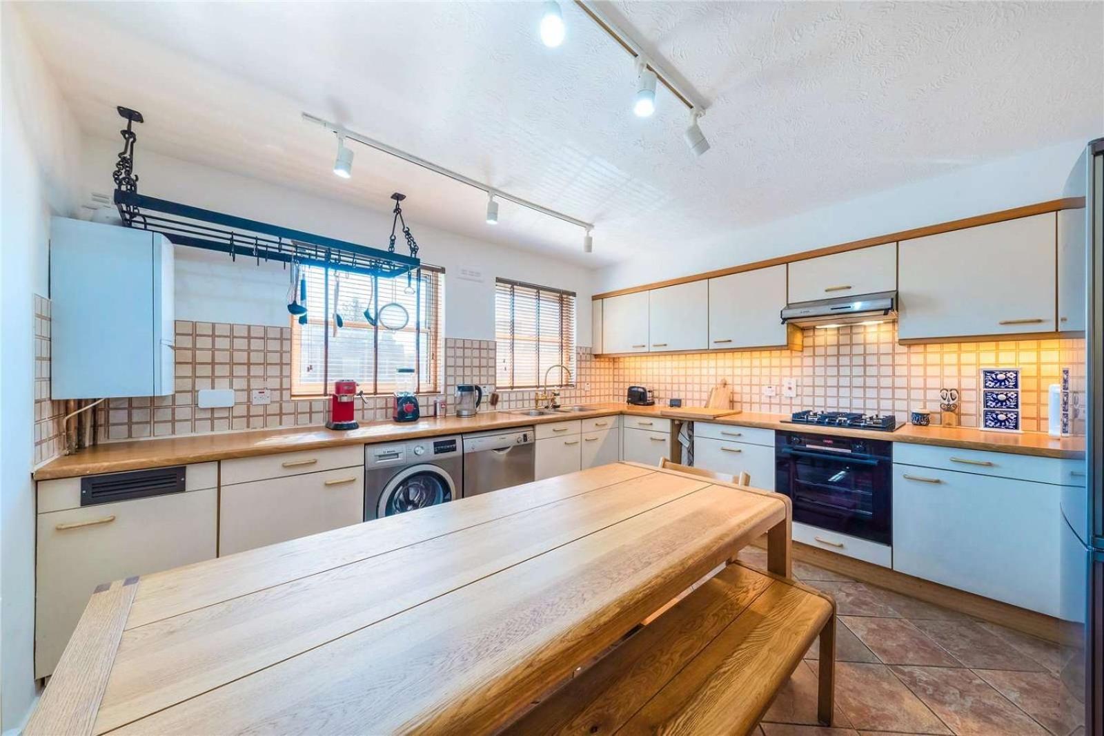 Bright & Smart 2 King-sized Bedroom Haven By The Thames & Battersea Park Appartement Londres